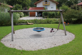 Der neu renovierte Naringer Spielplatz